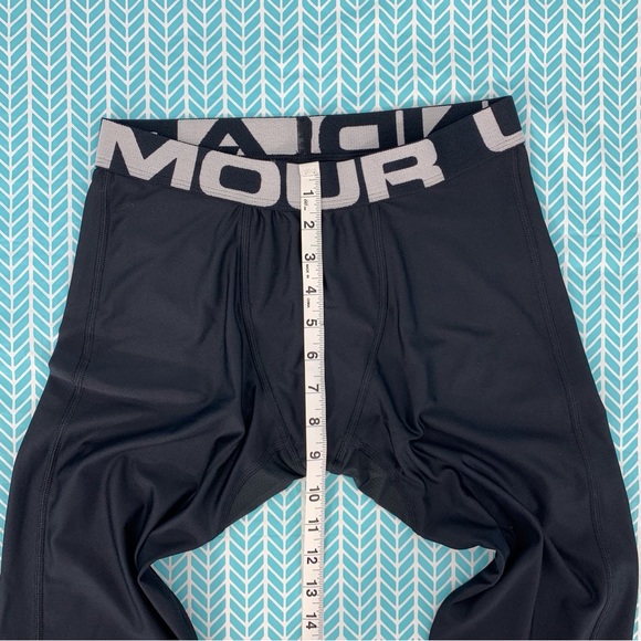 Under Armour NWT Boys' Black HeatGear Armour 3/4 Leggings, Large - Picture 10 of 16